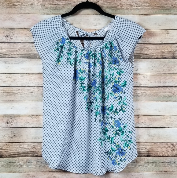 NEW LC Lauren Conrad Gingham Pleat Neck Top - Picture 2 of 5